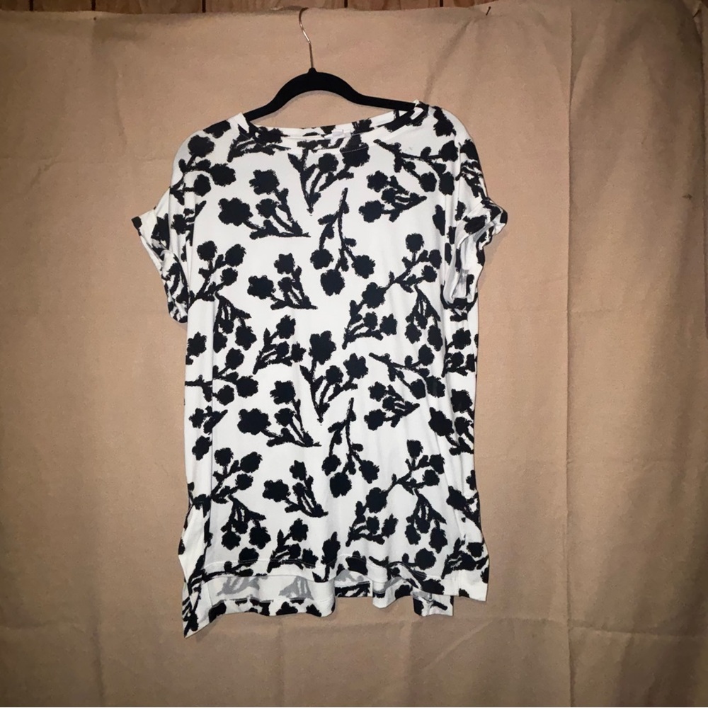 LuLaRoe Black and White Boxy Short Sleeve Blouse